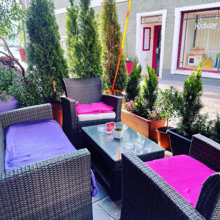 Hostel Lovely Rooms, City Center, Shared Bathroom, Windows To Corridor Villach Buitenkant foto