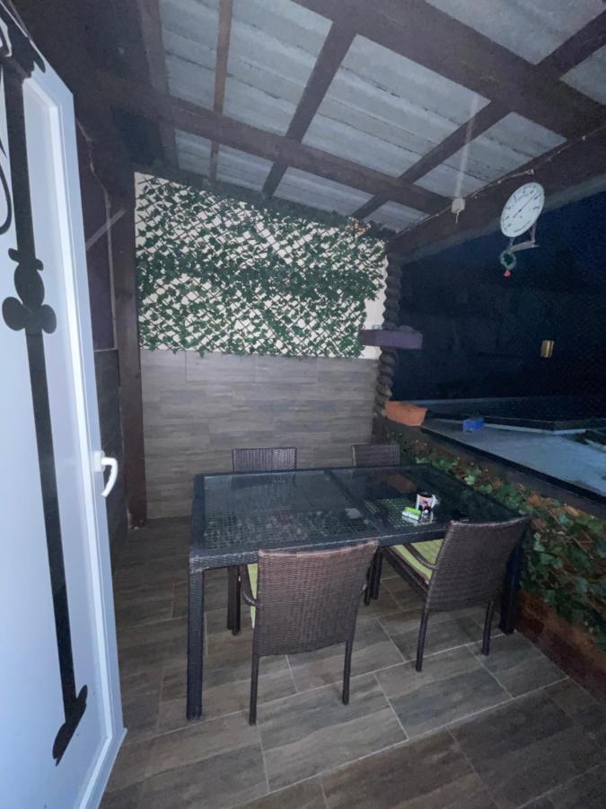 Hostel Lovely Rooms, City Center, Shared Bathroom, Windows To Corridor Villach Buitenkant foto