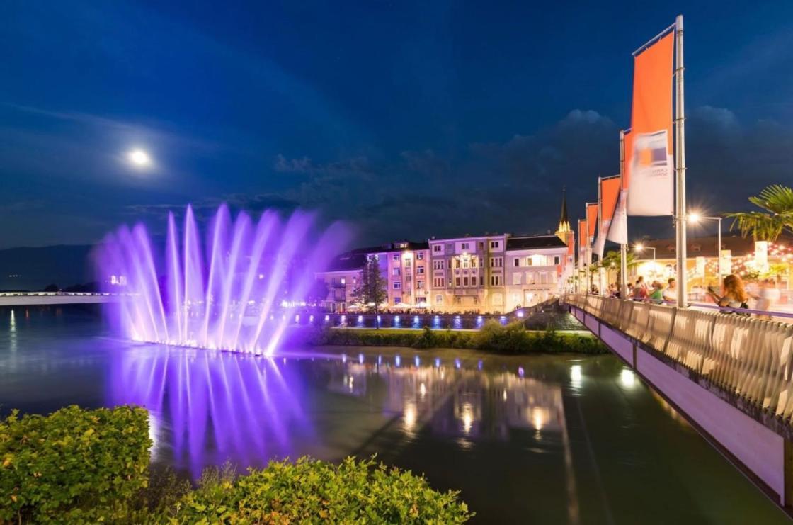 Hostel Lovely Rooms, City Center, Shared Bathroom, Windows To Corridor Villach Buitenkant foto