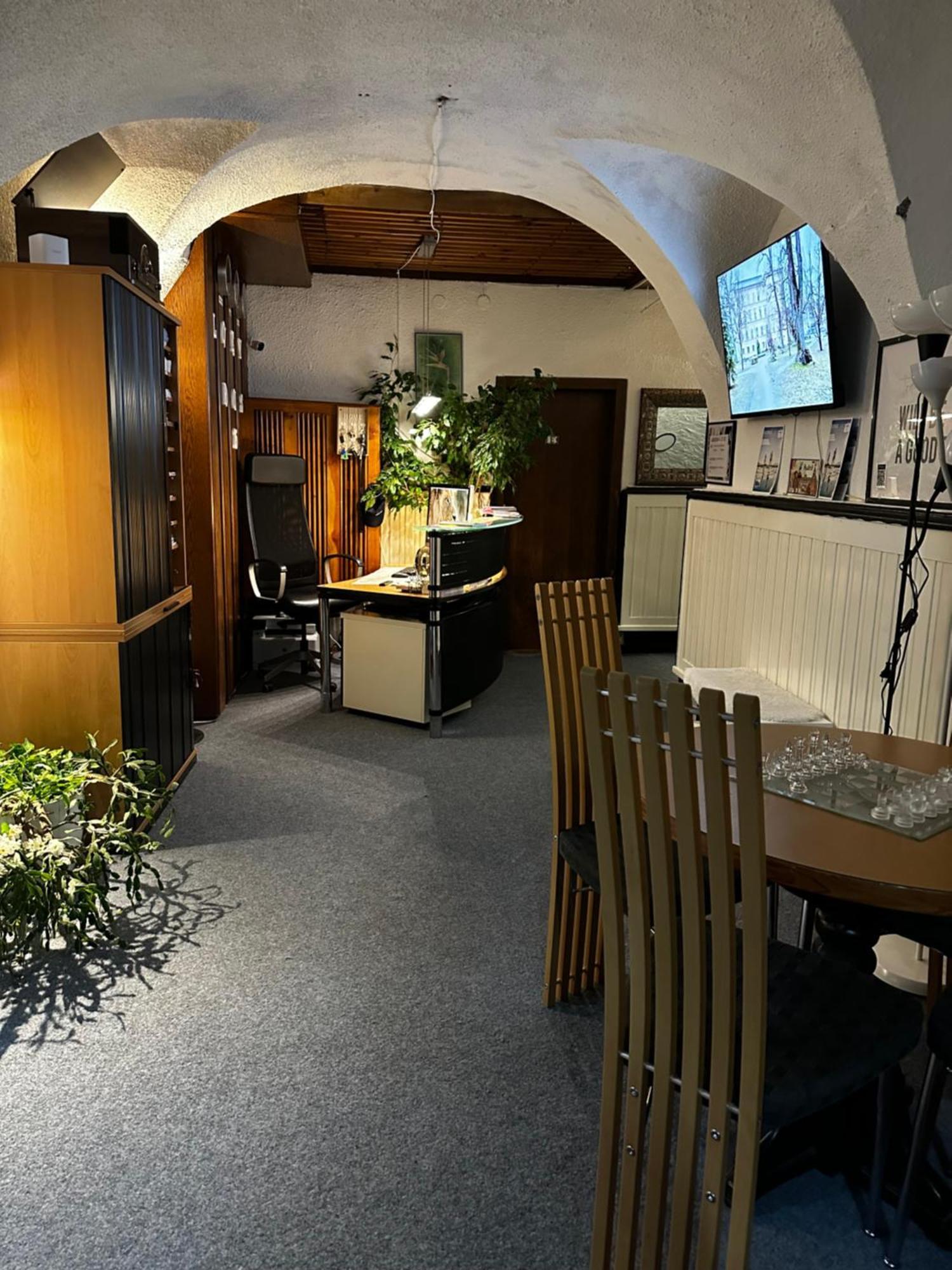 Hostel Lovely Rooms, City Center, Shared Bathroom, Windows To Corridor Villach Buitenkant foto